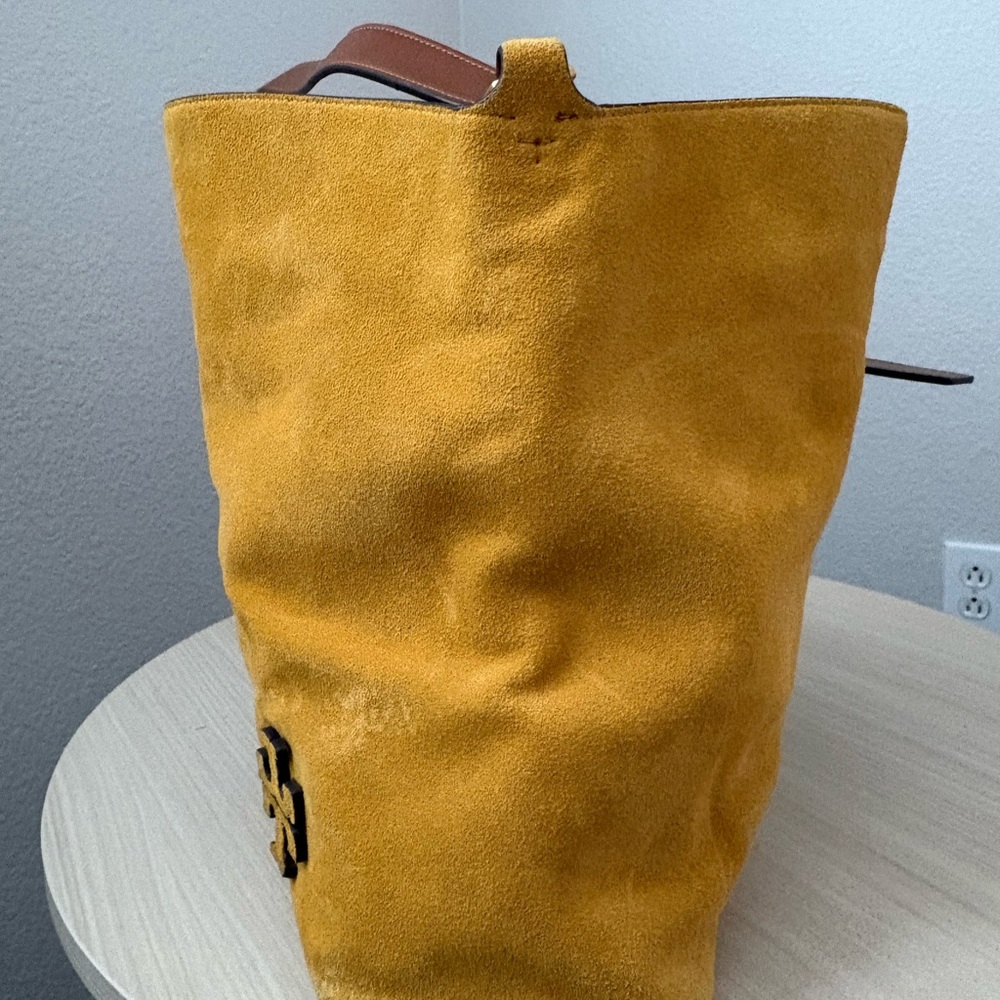 RARE: Tory Burch McGraw Snake-Embossed Leather & Suede Slouchy Hobo in Daylily. - Picture 2 of 8